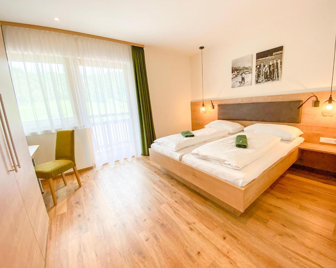 Hotel Starchlhof 斯拉德明 外观 照片