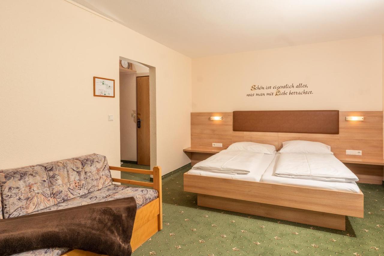Hotel Starchlhof 斯拉德明 外观 照片